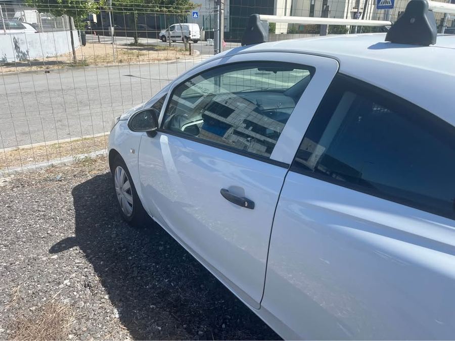 Opel Corsa Van — foto 14